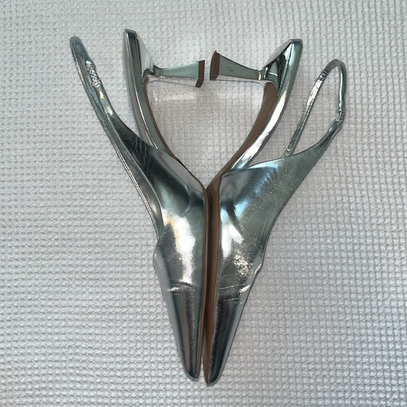 ZARA Metallic Silver Kitty Slingback Pointy Toe Heels - Picture 2 of 4